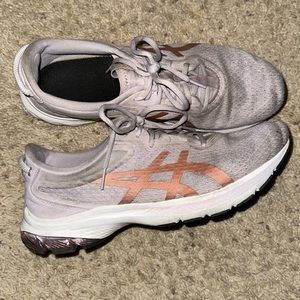 Women’s Asics Tennis Shoes Size 11
